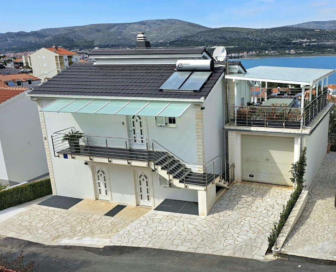 Apartmani Barnjak Трогир Экстерьер фото