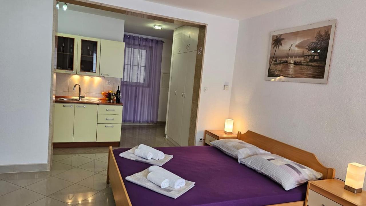 Apartmani Barnjak Трогир Экстерьер фото