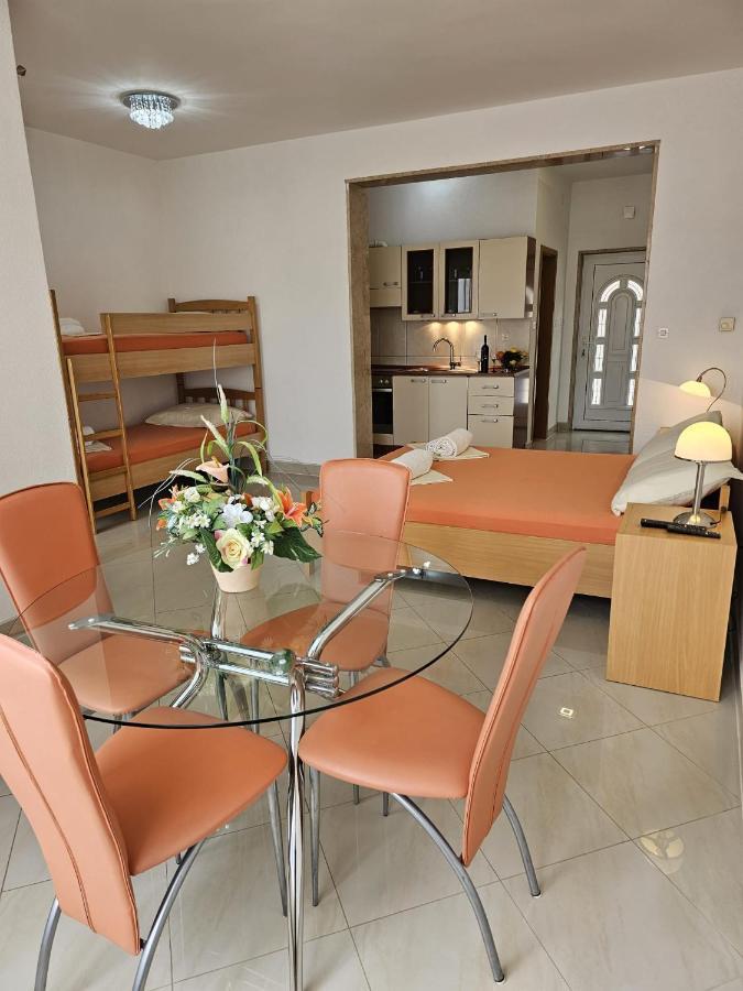 Apartmani Barnjak Трогир Экстерьер фото