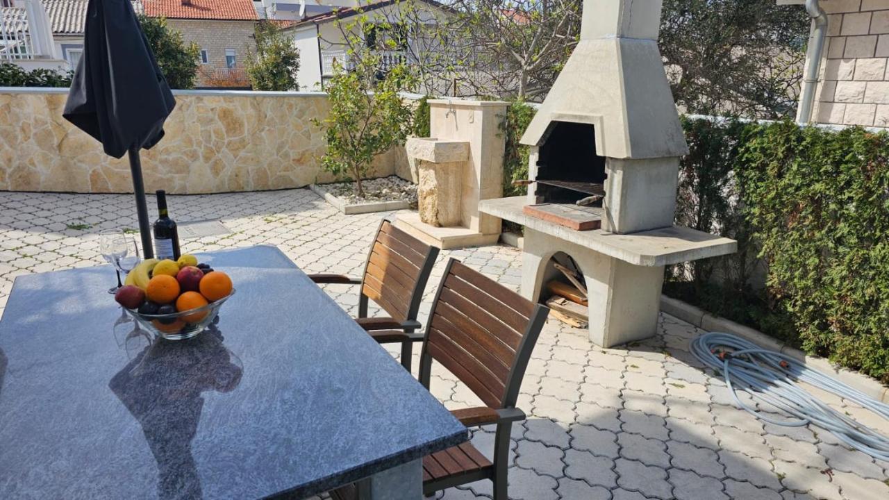 Apartmani Barnjak Трогир Экстерьер фото